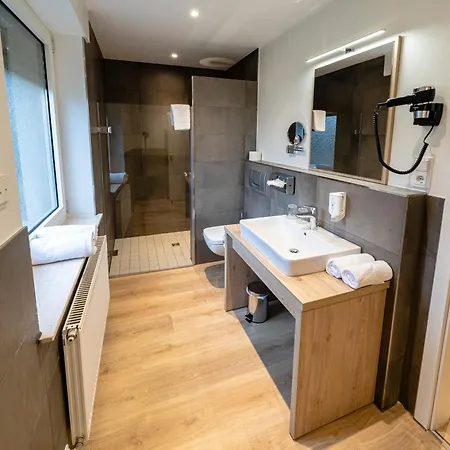 Restaurant Kloppendiek מלון